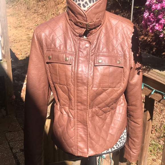 🌲SOLD🤶🏻Giacca Brown Pleather Draw String Fitted - Picture 4 of 8